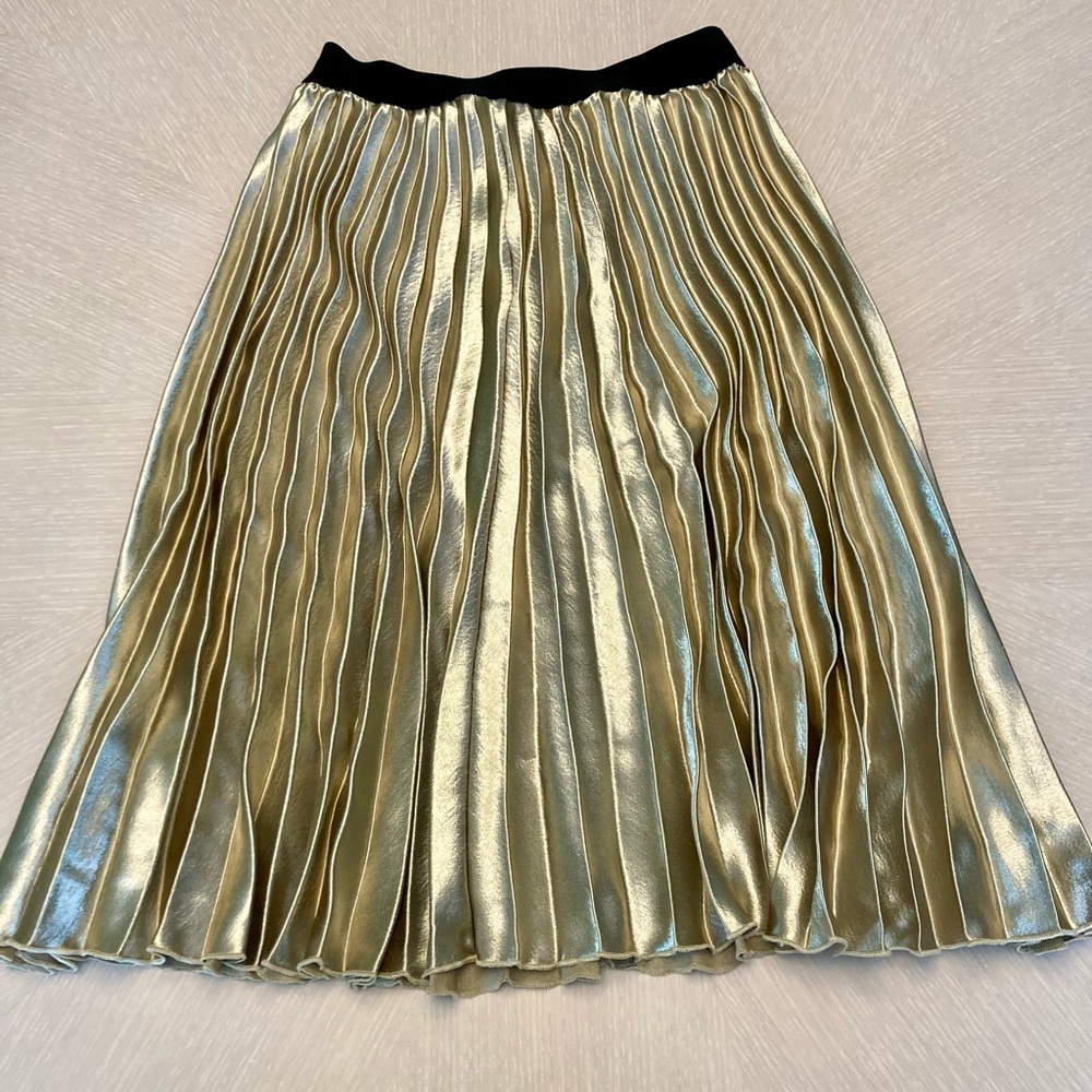 Louche - Pleated Gold Skirt - NWT - SZ 8 - elastic waistband, casual to dressy